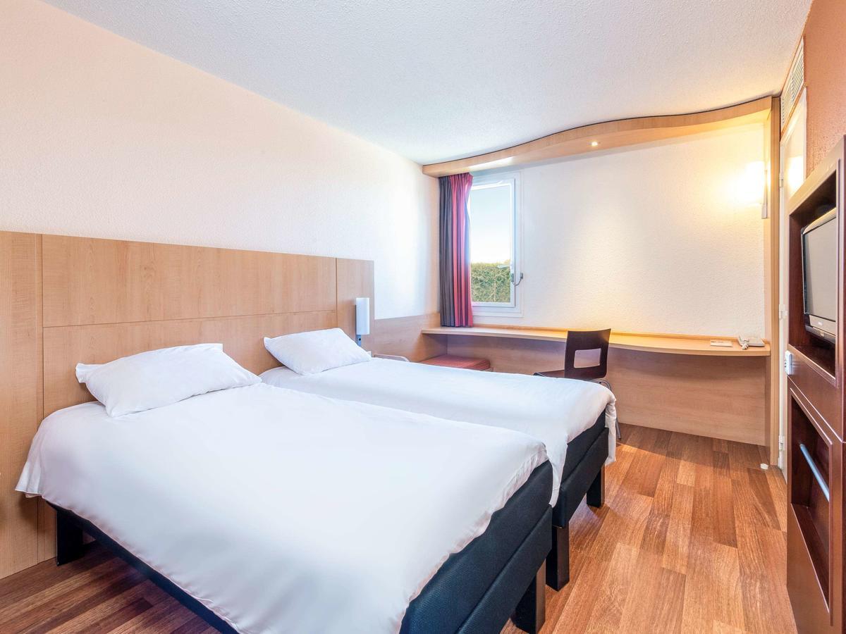 Hotel Ibis Issoire Zewnętrze zdjęcie