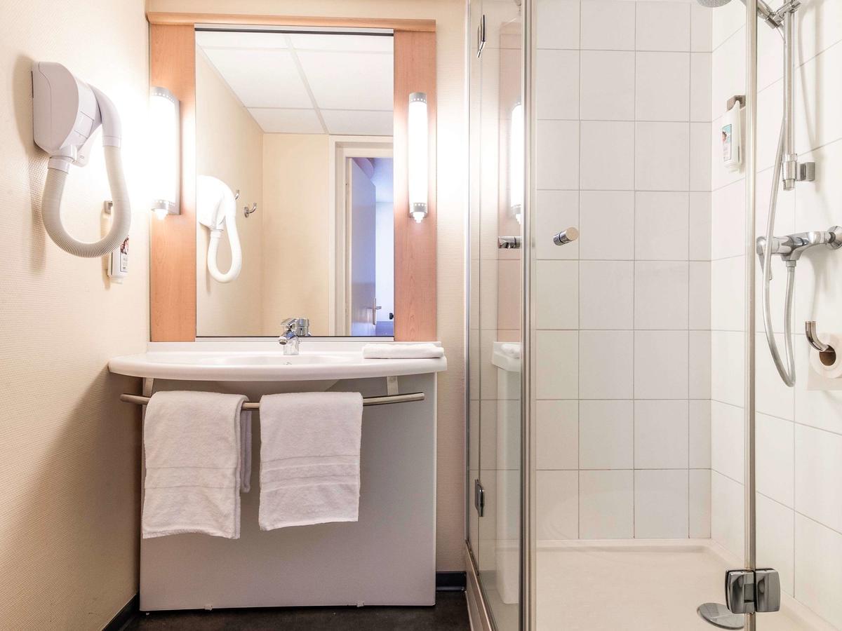 Hotel Ibis Issoire Zewnętrze zdjęcie